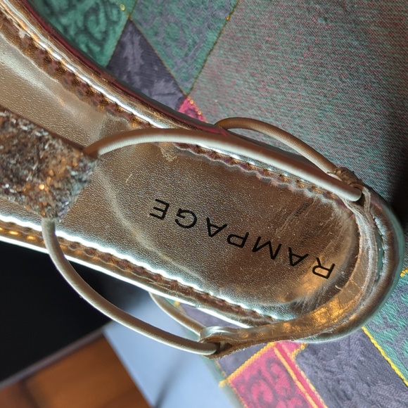 Rampage Patience Silver T Strap sandals 7.5 M Glitz Glam Summer - Picture 6 of 12